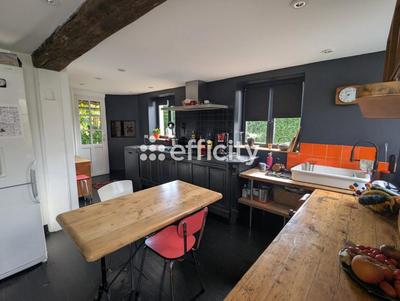 Maison - 186 m² - 7 pièces