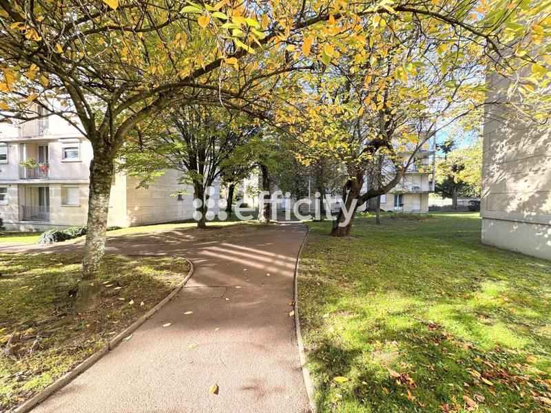 Appartement ancien - 110 m² - 5 pièces