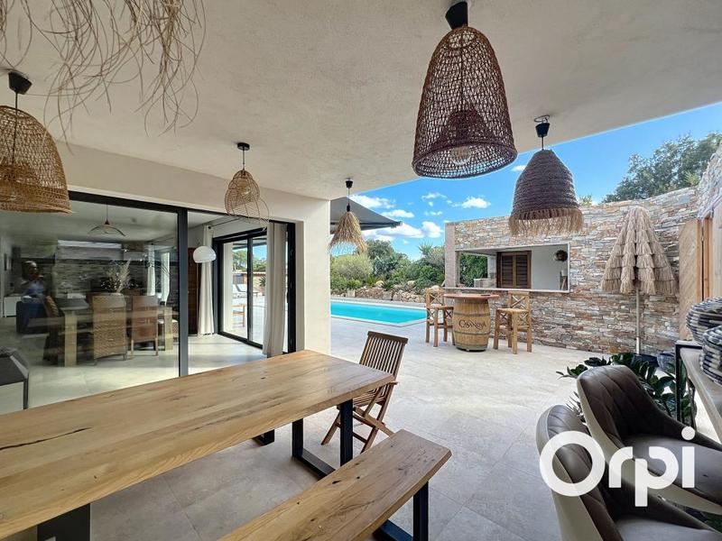 Villa - 136 m² - 4 pièces