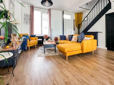 Maison de ville - 85 m² - 5 pièces