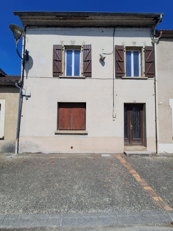 Maison - 213 m² - 8 pièces