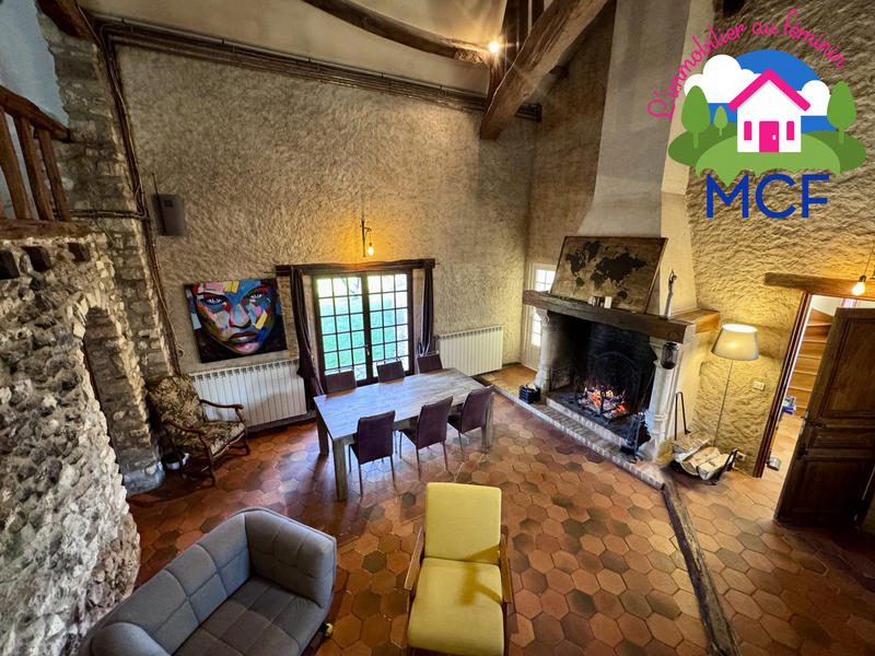 Maison ancienne - 247 m² - 7 pièces