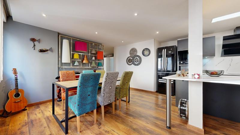 Appartement - 100 m² - 4 pièces