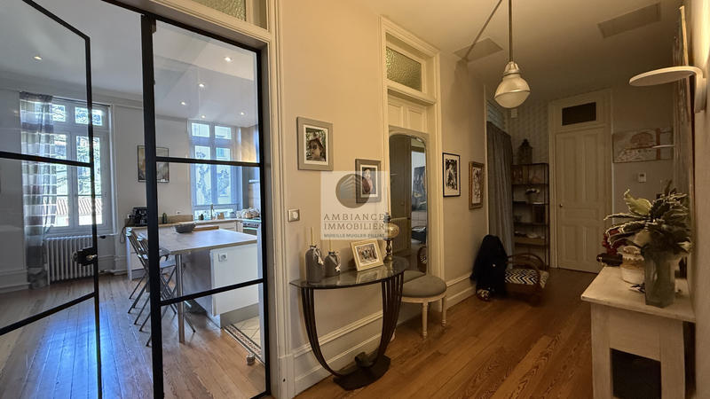 Appartement - 159 m² - 5 pièces