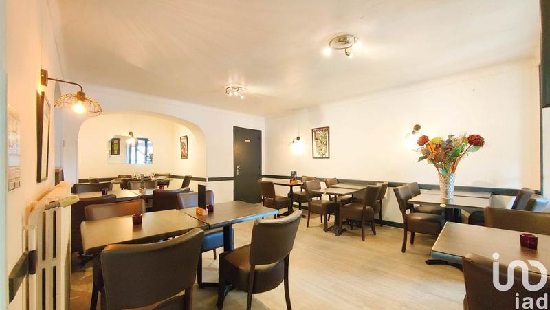 Local commercial - 221 m²