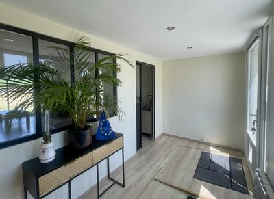 Maison - 321 m² - 13 pièces