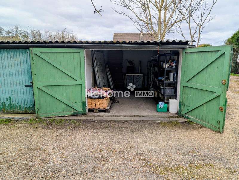 Parking / Garage - 30 m²