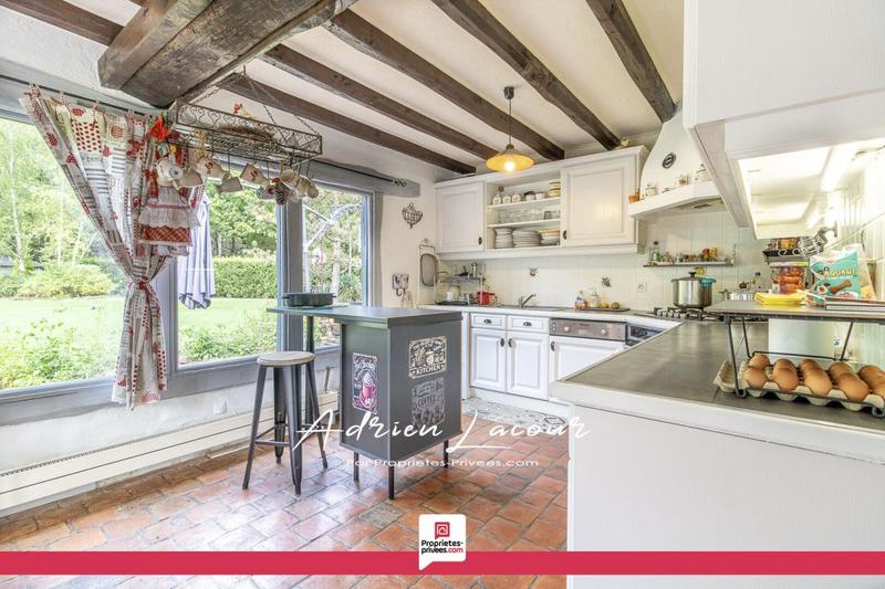 Maison - 180 m² - 8 pièces