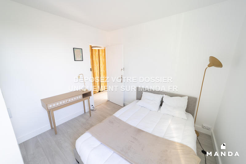 Chambre - 9 m² - 5 pièces