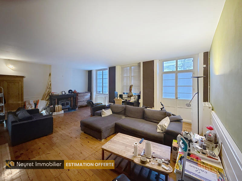 Duplex - 153 m² - 6 pièces