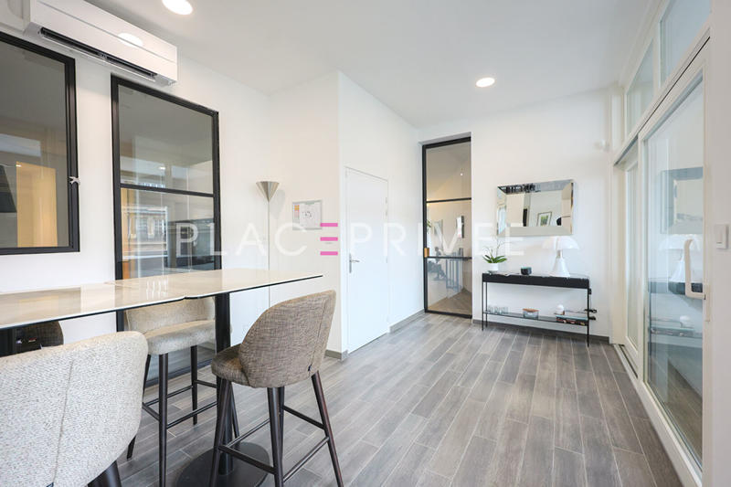 Appartement - 269 m² - 5 pièces