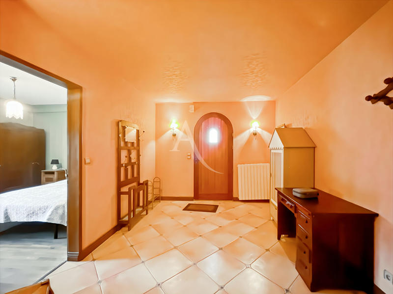 Maison - 188 m² - 7 pièces