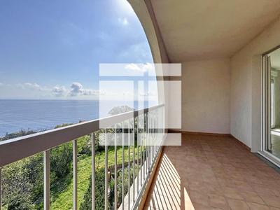 Appartement - 94 m² - 4 pièces