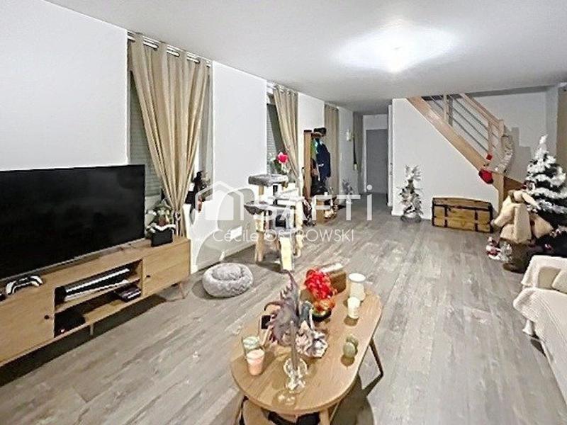Maison - 152 m² - 6 pièces