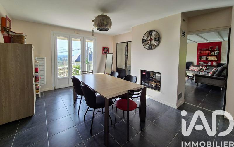 Maison - 135 m² - 6 pièces