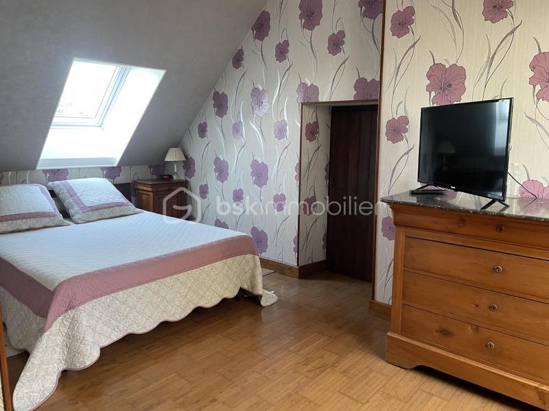 Corps de ferme - 200 m² - 7 pièces