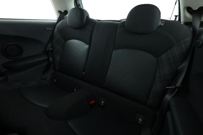 Mini Mini One 3p 102 ch