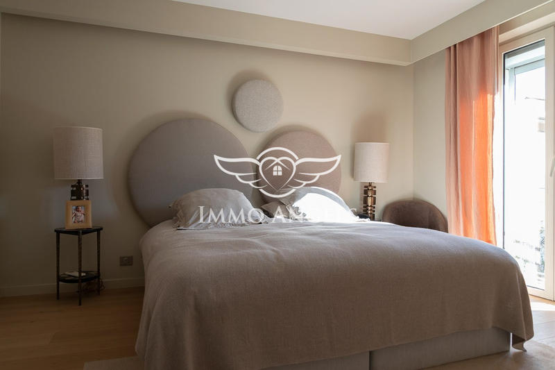 Maison - 500 m² - 9 pièces