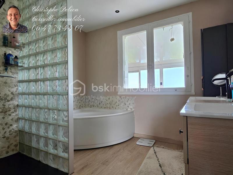 Maison traditionnelle - 108 m² - 5 pièces