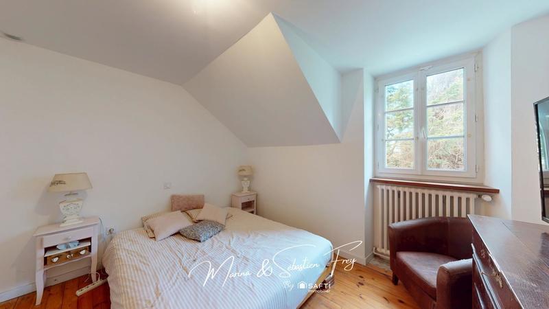 Maison de maîtres - 300 m² - 11 pièces