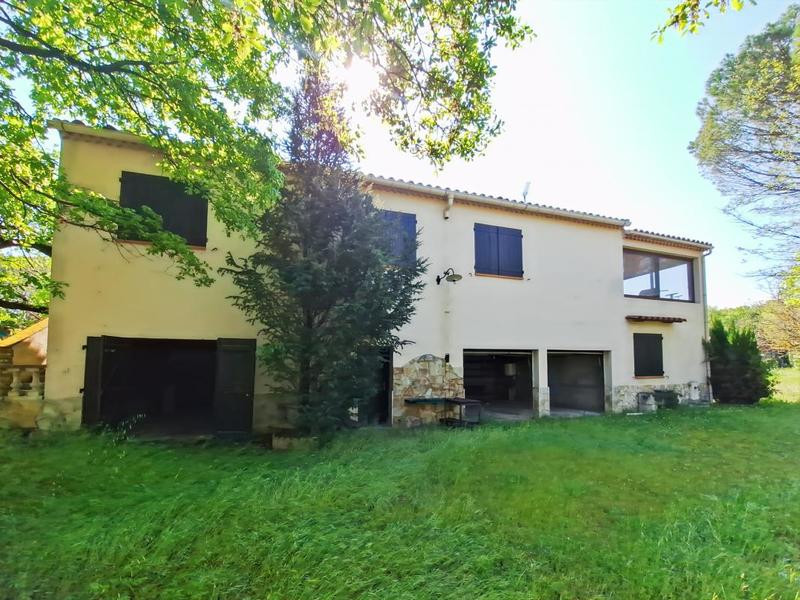 Propriété - 200 m² - 6 pièces