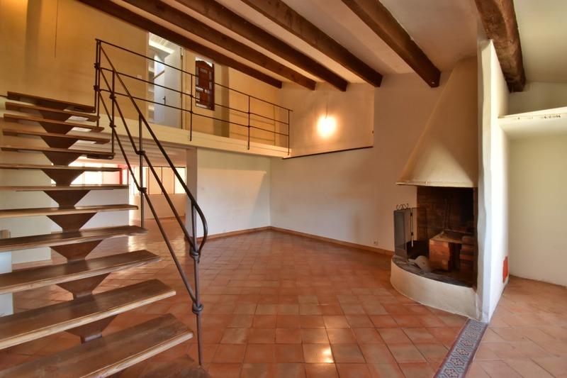 Appartement - 81 m² - 3 pièces