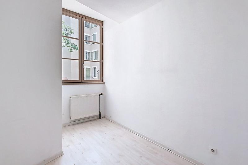 Appartement - 79 m² - 4 pièces