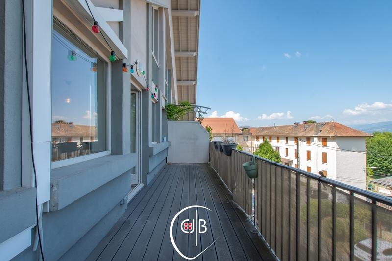 Appartement - 156 m² - 4 pièces