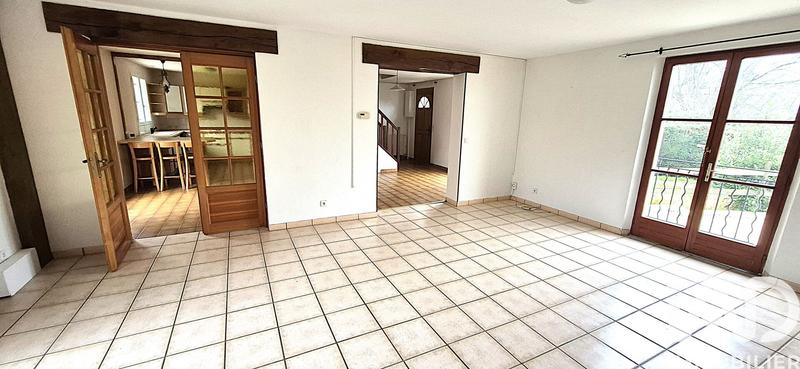 Maison - 135 m² - 6 pièces