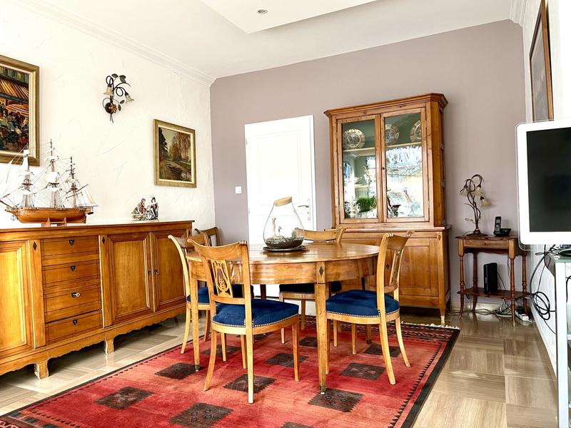 Appartement - 120 m² - 5 pièces