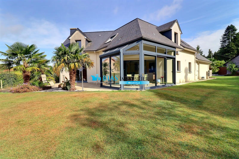 Maison contemporaine - 175 m² - 7 pièces