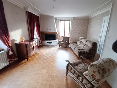 Maison - 241 m² - 10 pièces