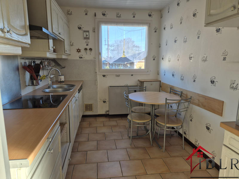 Maison - 155 m² - 8 pièces