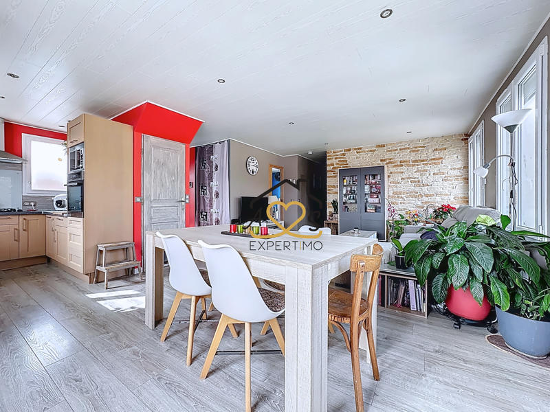 Maison - 84 m² - 4 pièces