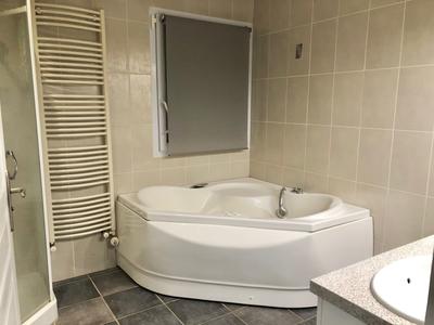 Maison - 153 m² - 8 pièces