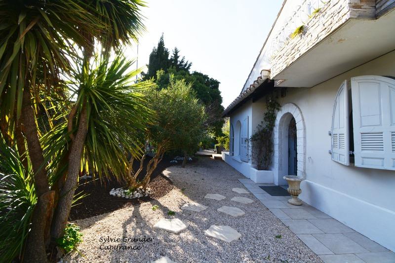 Maison - 194 m² - 8 pièces