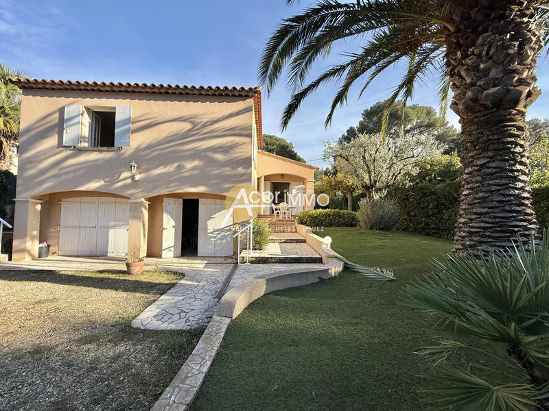 Maison - 112 m² - 6 pièces