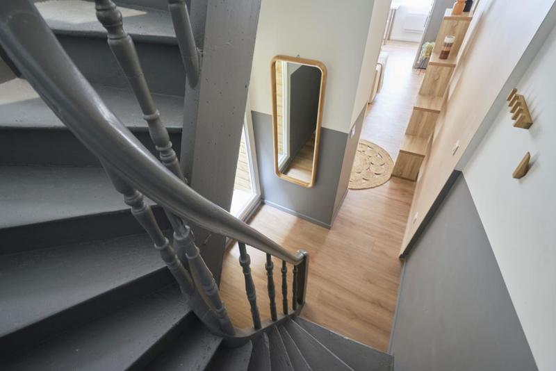 Appartement - 113 m² - 7 pièces