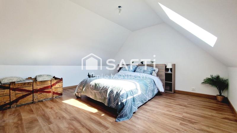 Maison - 233 m² - 9 pièces