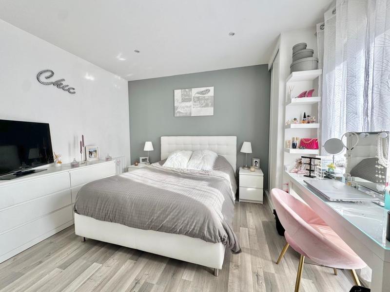 Maison - 93 m² - 4 pièces