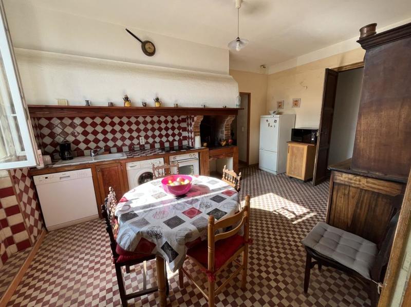 Maison - 240 m² - 6 pièces