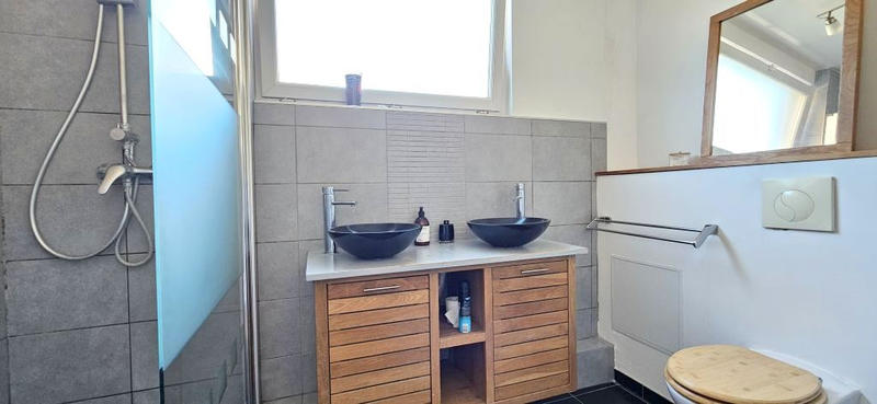 Maison - 170 m² - 8 pièces