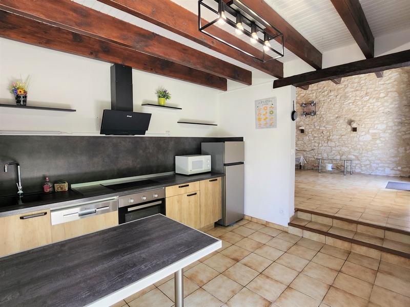 Maison en pierre - 195 m² - 6 pièces