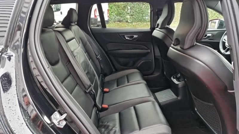 Volvo V60 T6 Awd Recharge 253 Ch + 87 Geartronic 8 R-Design