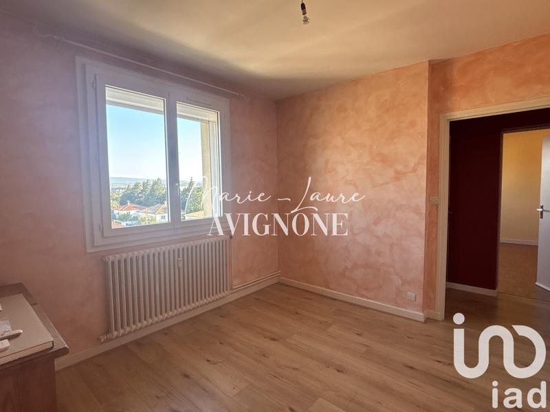 Appartement - 81 m² - 3 pièces