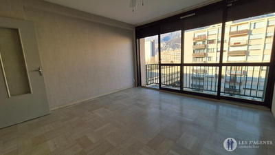 Appartement - 73 m² - 4 pièces