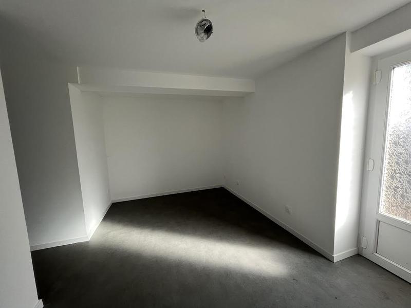 Maison - 140 m² - 8 pièces