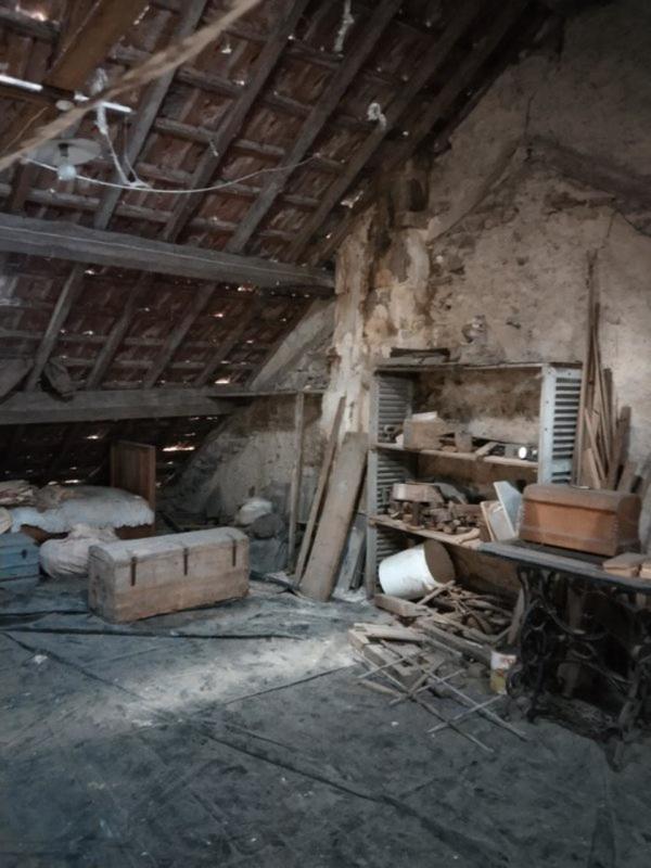 Maison - 235 m² - 13 pièces