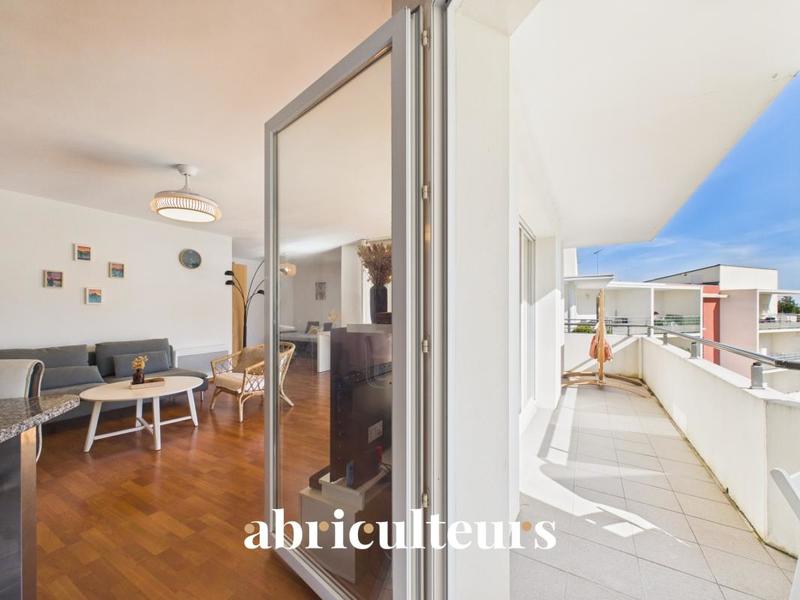 Appartement ancien - 82 m² - 4 pièces