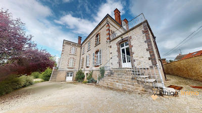 Maison - 424 m² - 10 pièces